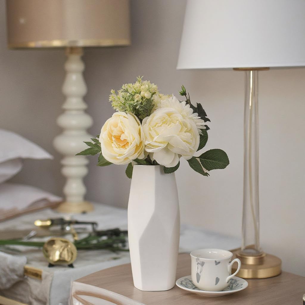 White Ceramic Vase – Modern Minimalist Flower Vase for Home Décor, Living Room, Office, Bedroom, Table Centerpiece, Shelf Decoration, Pampas Grass, Dried Flowers, and Floral Arrangements