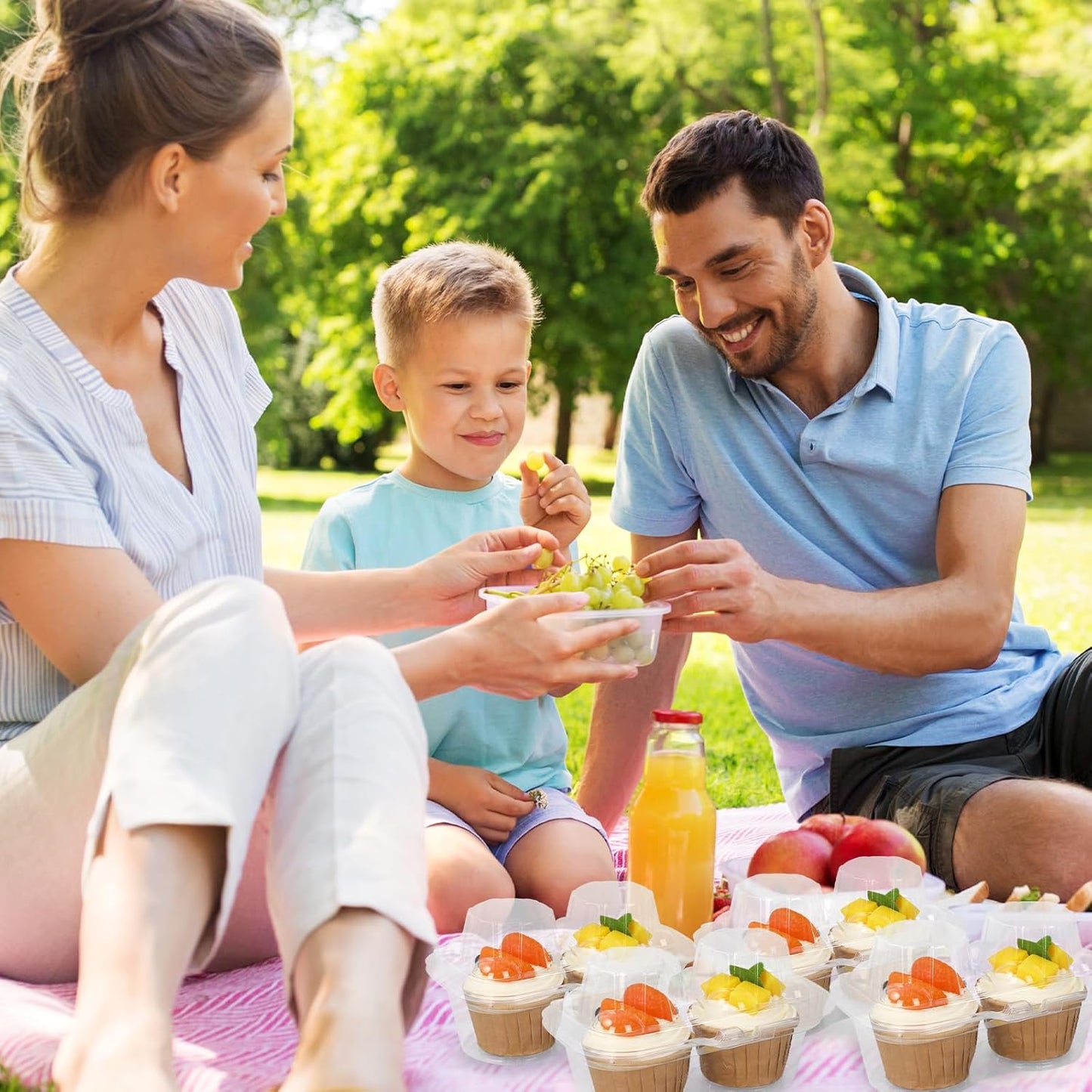 80 Pack Plastic Cupcake Containers 2-Compartment Clear Cupcake Boxes Disposable Cupcake Tray Holders 2 Cavity Cupcake Carriers with Deep Dome For Cupcake Muffin Packaging