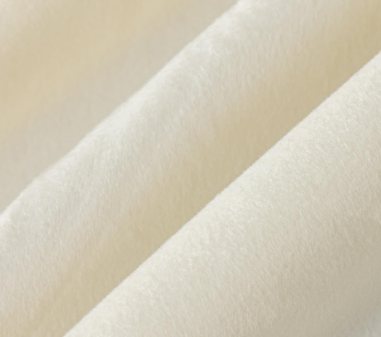 F-CHU Luxury White Tablecloth Thickset Velvet Tablecloth with Beautiful Gold Tassels Vintage Table Cloth for Home Decor Wedding, Party, Banquet and Events 60x70-Inch