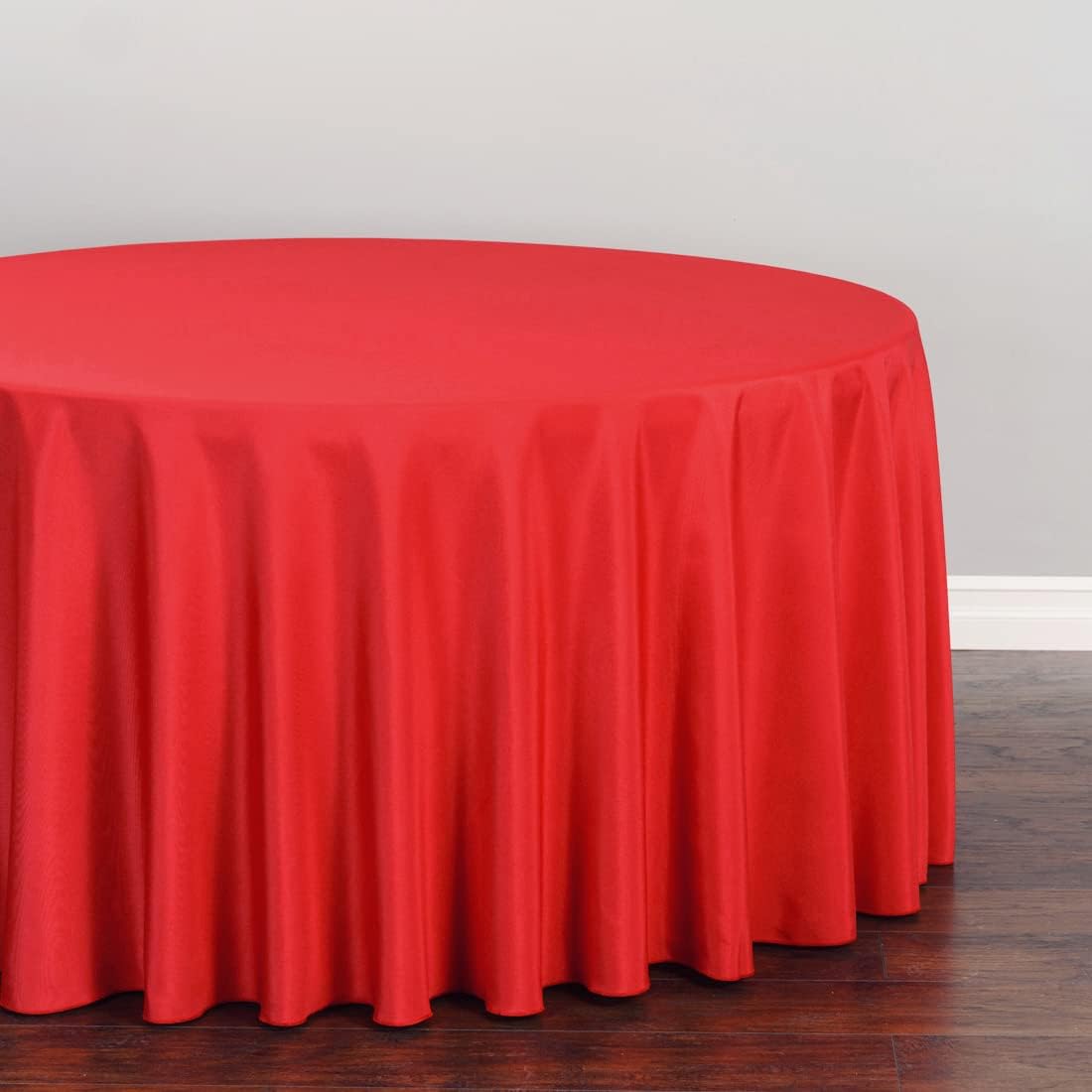 LTC LINENS 5 Pack 108 Inch Round Tablecloths Red - Bulk for 48 Inch Round Table Floor Length - Wrinkle Resistant Polyester Fabric Cloth for Wedding