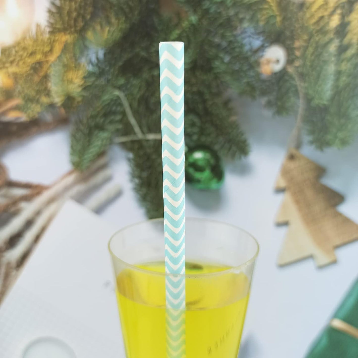 YAOSHENG Premium Disposable Waves Striped Drinking Paper Straws, Pack 100 Light Blue Waves Paper Straws for Cocktail Party Supplies,Birthday,Bridal/Baby Shower,Juice,Shakes (Light Blue Waves)