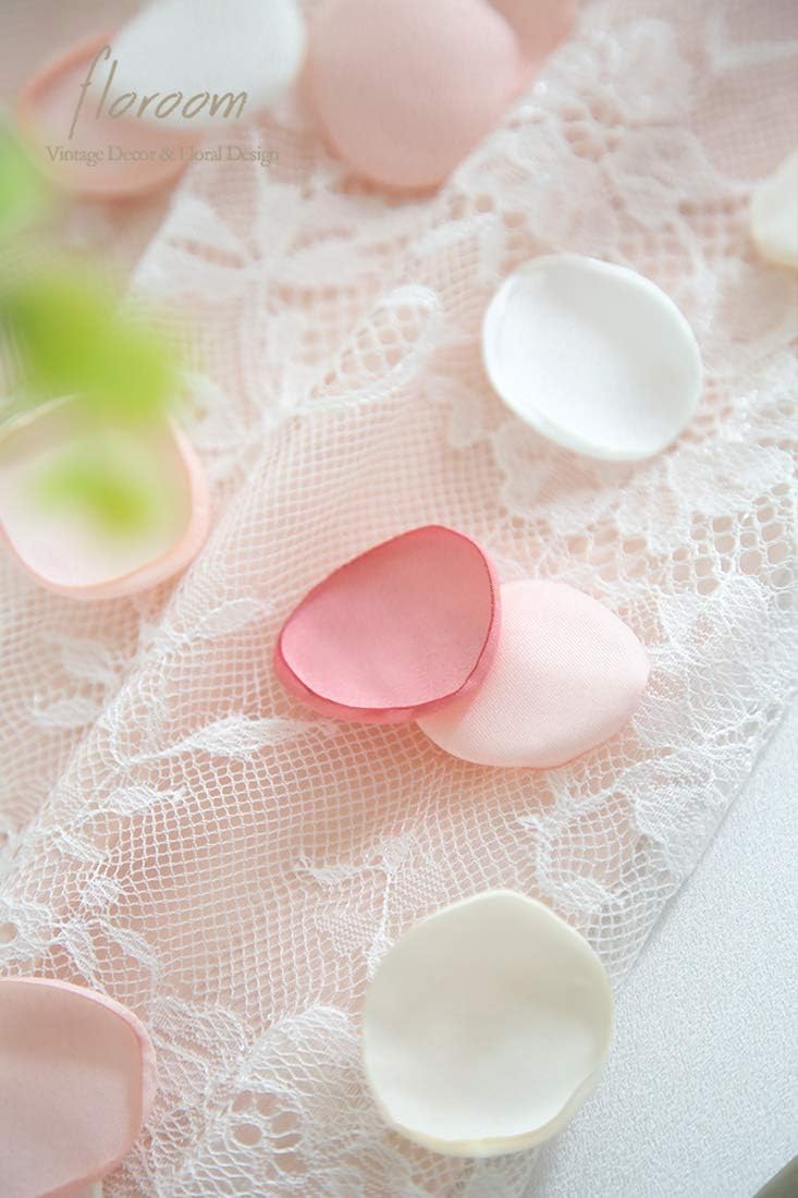 Floroom 300pcs Rose Petals Blush Pink Faux Silk Flower Petals for Wedding Flower Girl Basket Aisle Scatter Cake Dinner Table Centerpieces Party Confetti Bridal Shower Romantic Night Decoration