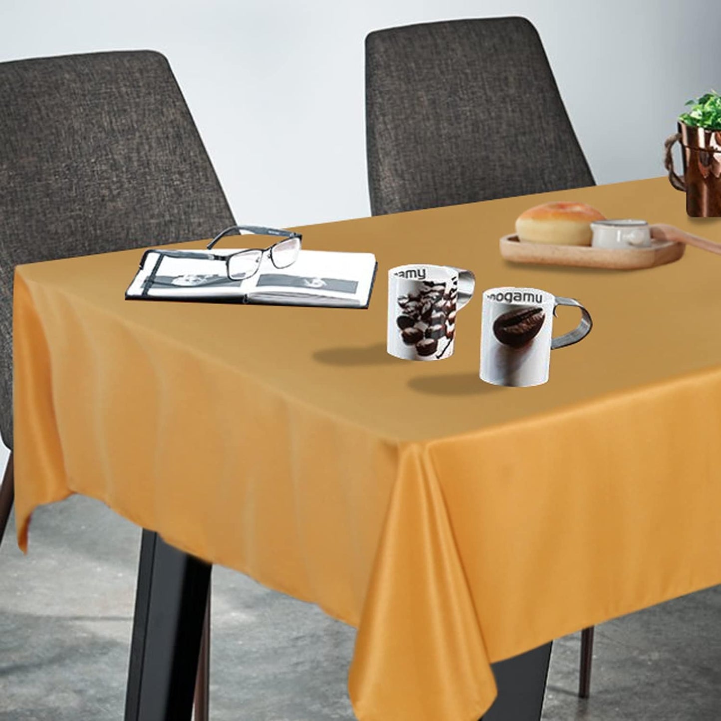 Fitable Rectangle Tablecloth Stain and Wrinkle Resistant Washable Polyester Table Cloth for Buffet Parties and Camping (60x84 inch, Gold)