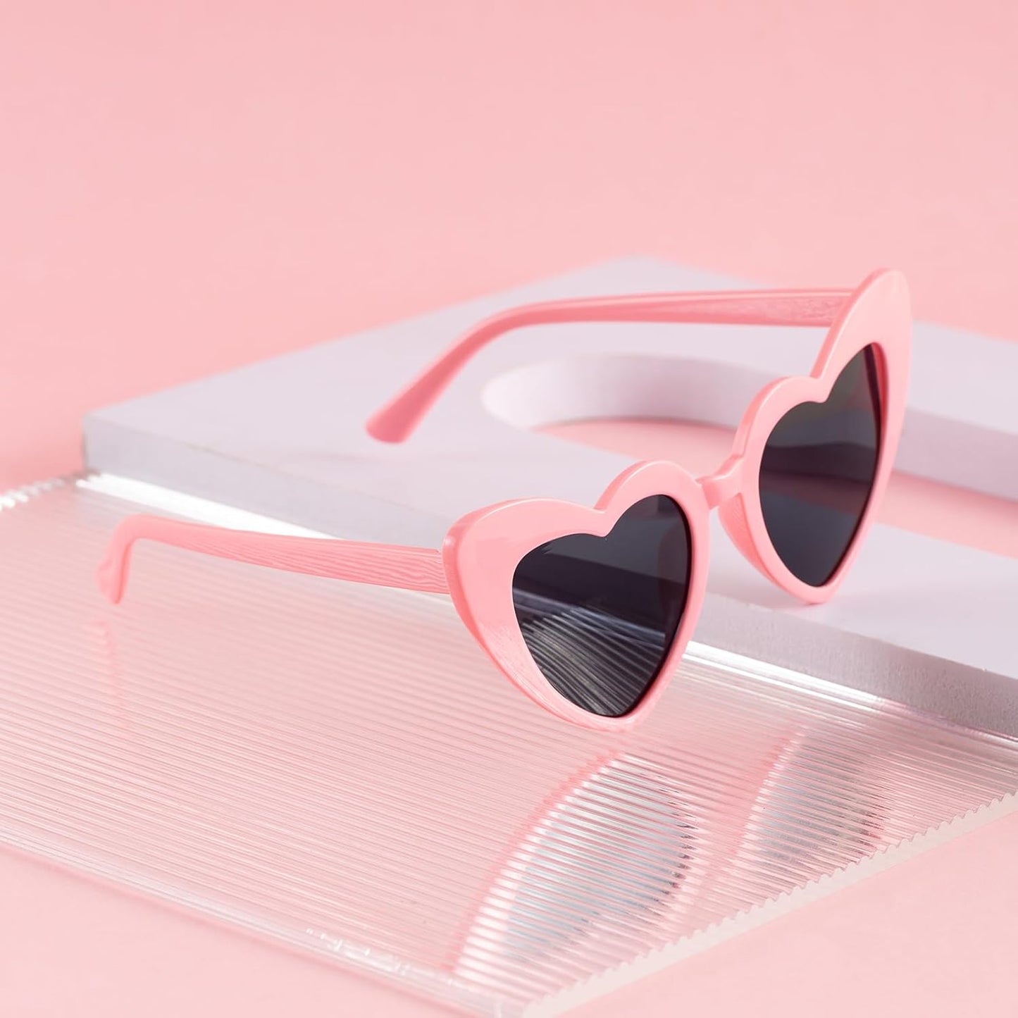 Bachelorette Party Favor Sunglasses 6 Pack,Retro Cat Eye Heart Sunglasses for Women,Bridesmaid Proposal Gifts