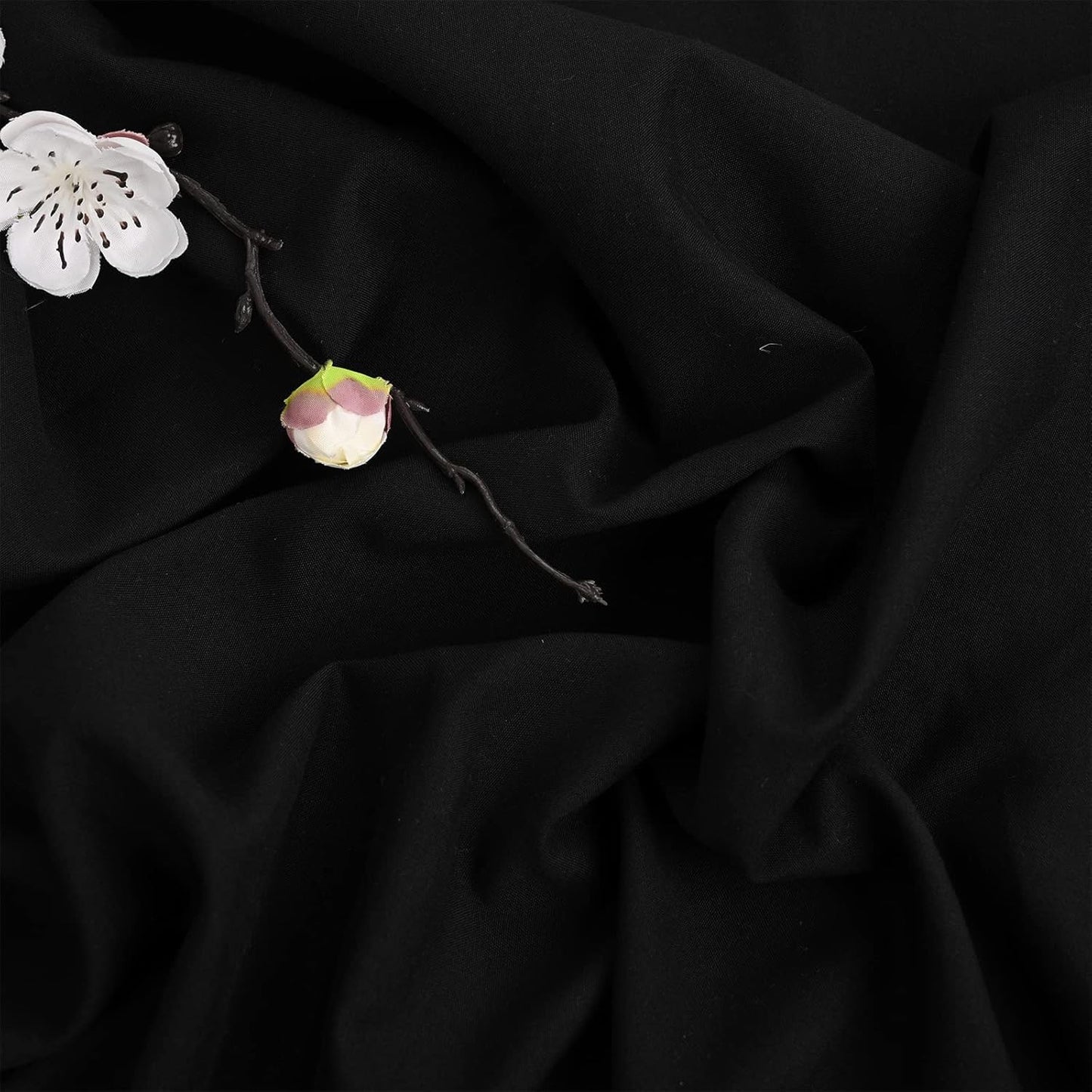 fani 12 Pack 90 Inch Round Tablecloth, Black Polyester Fabric Table Cloth for Round Table, Washable Table Cover for Wedding Party Dining Table Buffet Banquet Restaurant and Camping