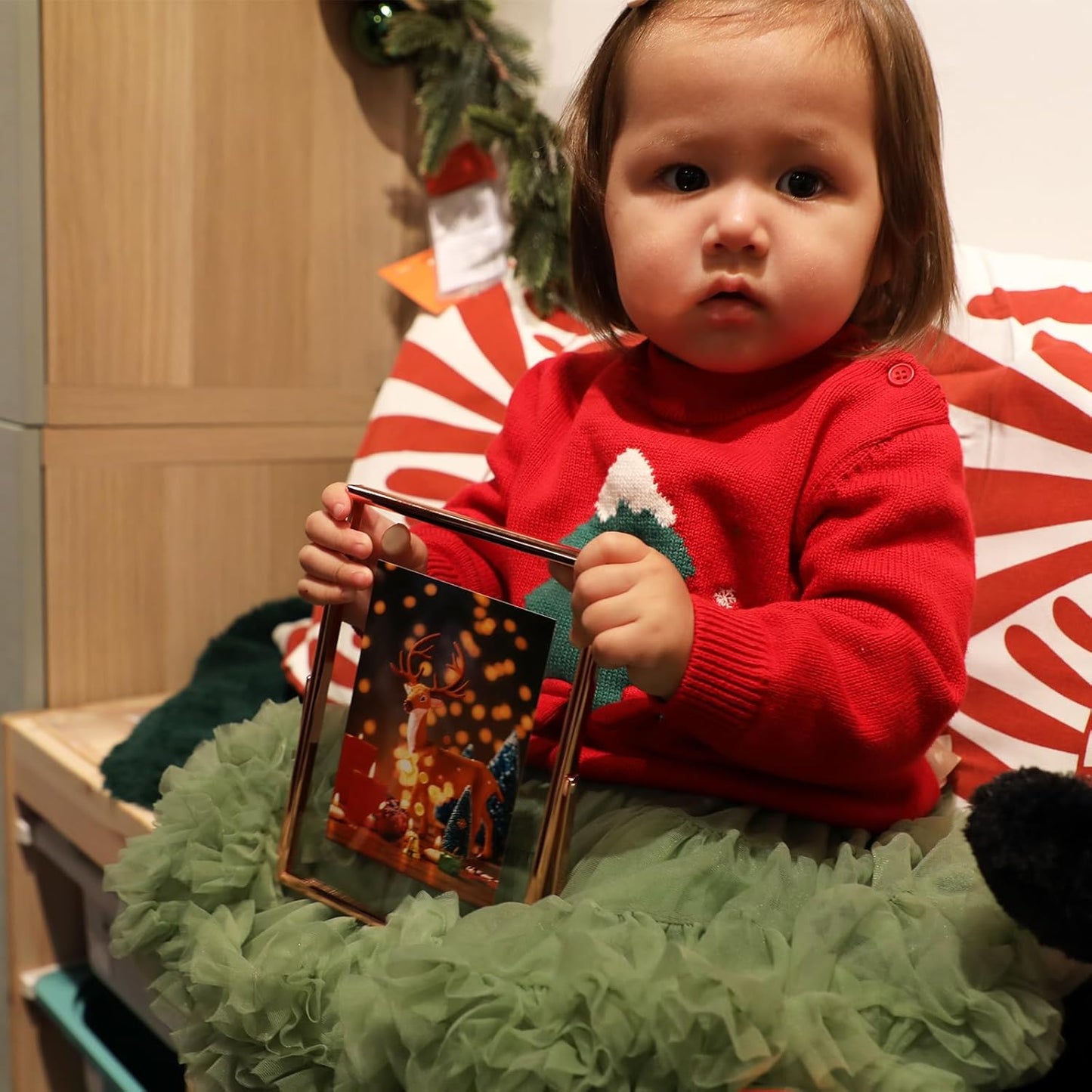 Rose Gold Floating Frame, 5"x7", Vertical, For Picture 4x6, 3.5x5, 2x3, Tabletop Use, Classy Gift For Anniversary, Wedding or Birthday