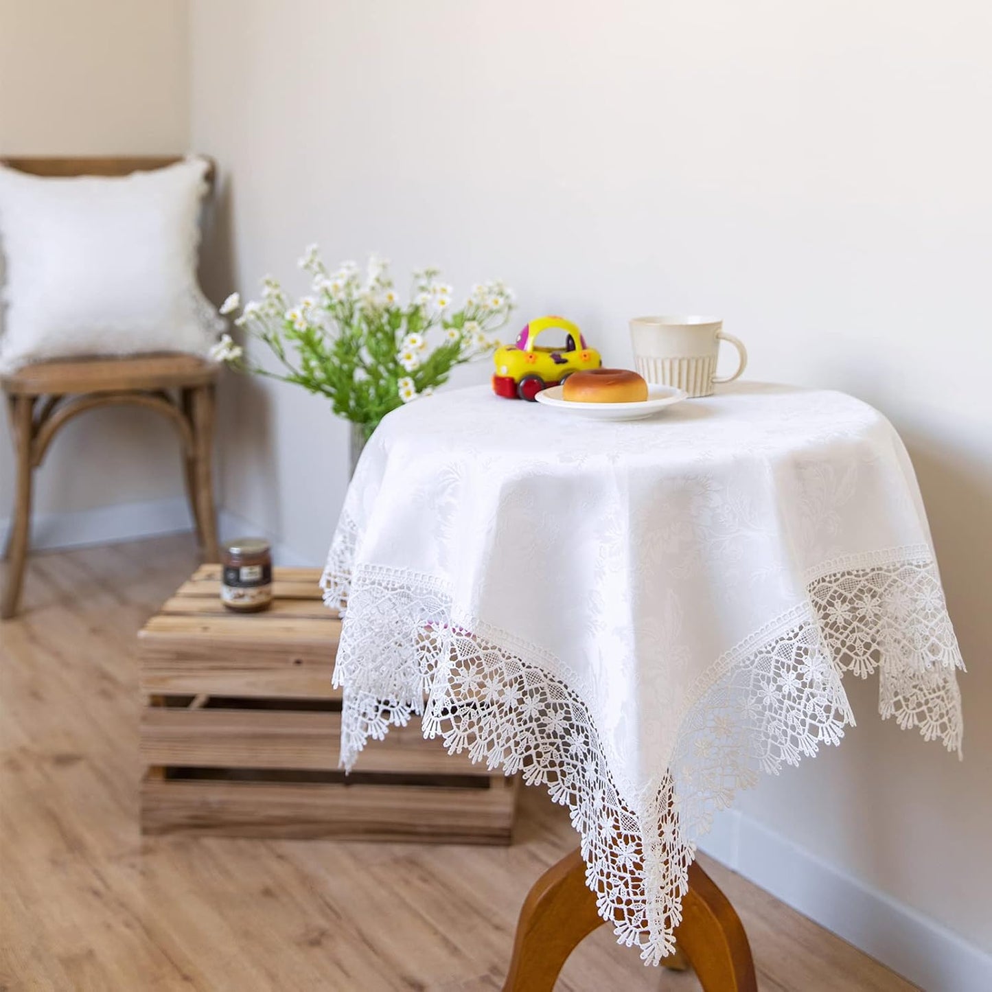 White lace Premium Square Farmhouse Tablecloth Waterproof OilProof SpillProof AntiShrink Soft Wrinkle Resistant Decorative Fabric Table Cover Kitchen Dinning Party Wedding Banquet