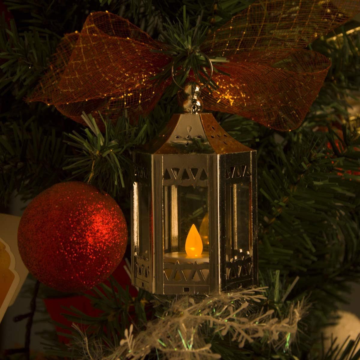 zkee Mini Star Lanterns with Flickering LED, Battery Included, Decorative Hanging Lanterns for Christmas and Indoor Use (Set of 8, Golden)