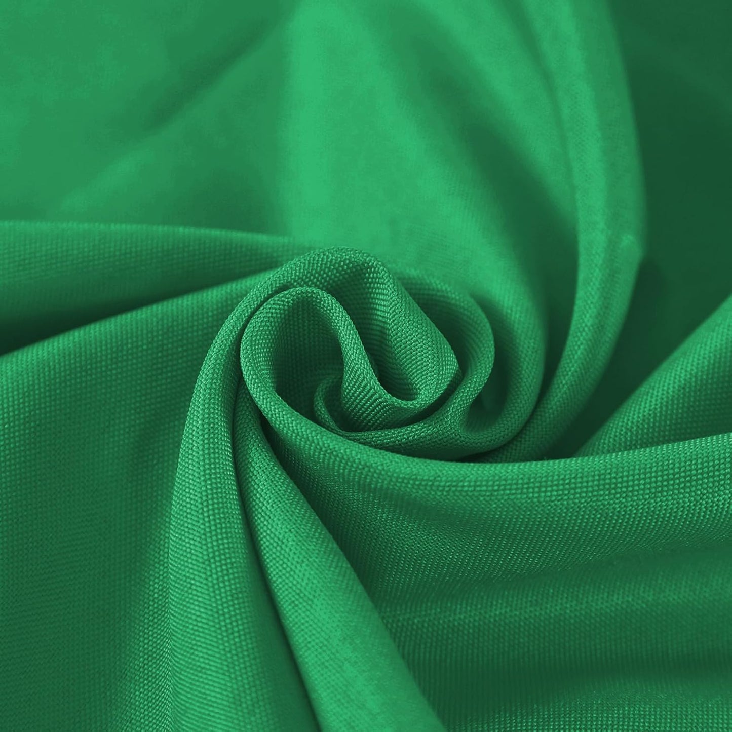 Fokitut 2 Pack Waterproof Round Tablecloth, 90 Inch, Stain Resistant and Wrinkle Polyester Table Cloth, Fabric Table Cover for Kitchen Dining, Wedding, Party, Holiday Dinner-Emerald