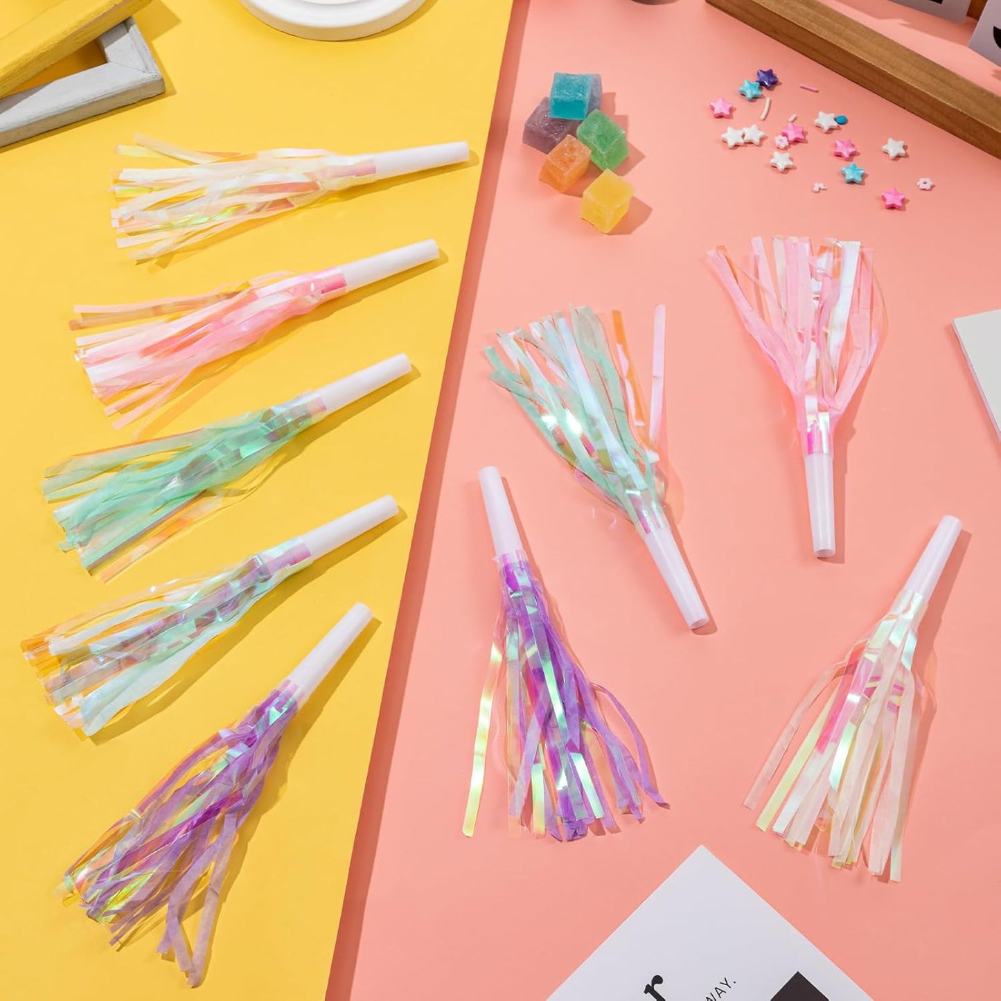 36 pcs Party Blowers, Noise Makers Glitter Metallic Fringed Party Horns for Birthday Blow Horns Graduation Sporting Party Favors Supplies