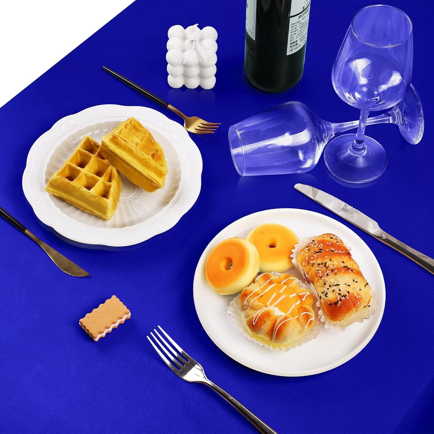 TURSTIN 4 Packs Satin Tablecloth 102 x 58 Inch Overlay Satin Table Cover Rectangle Bright Silk Tablecloth Smooth Fabric Table Decoration for Wedding Banquet Party Events, Royal Blue