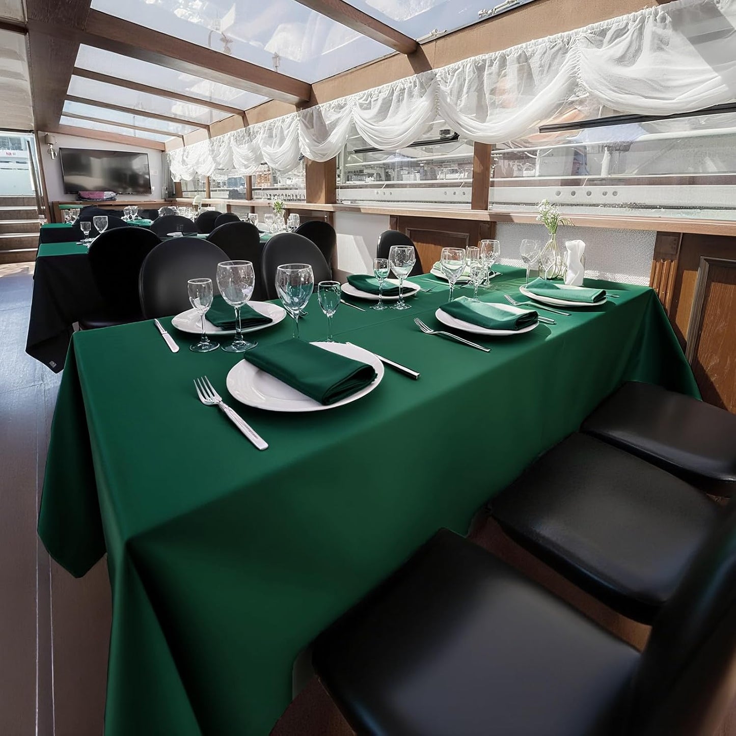 8 Pack Dark Green Tablecloth 60 x 102 Inch Rectangular Tablecloths for 6 Foot Rectangle Tables, Wrinkle Resistant Hunter Green Table Cloth Washable Polyester Fabric for Buffet Wedding Party Banquet