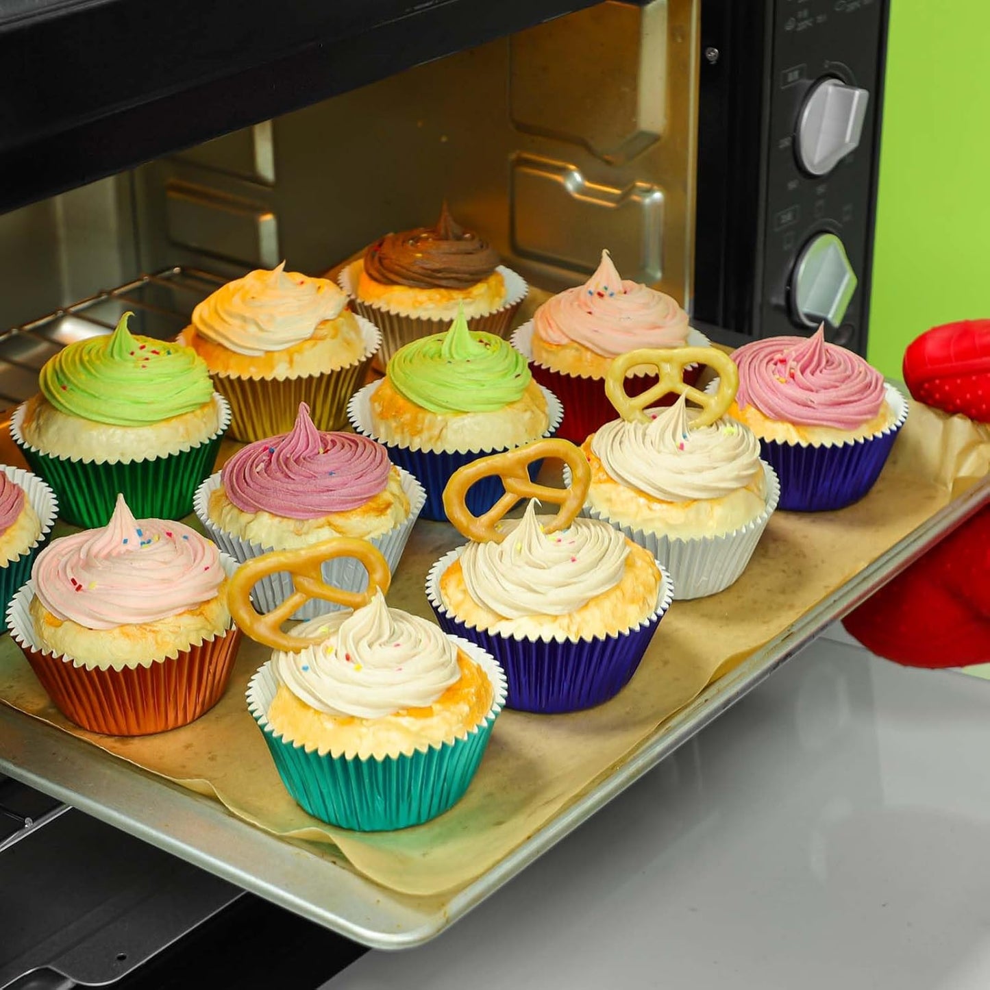 Gifbera Navy Blue Foil Cupcake Liners 200-Count Standard Size Muffin Paper Baking Cups