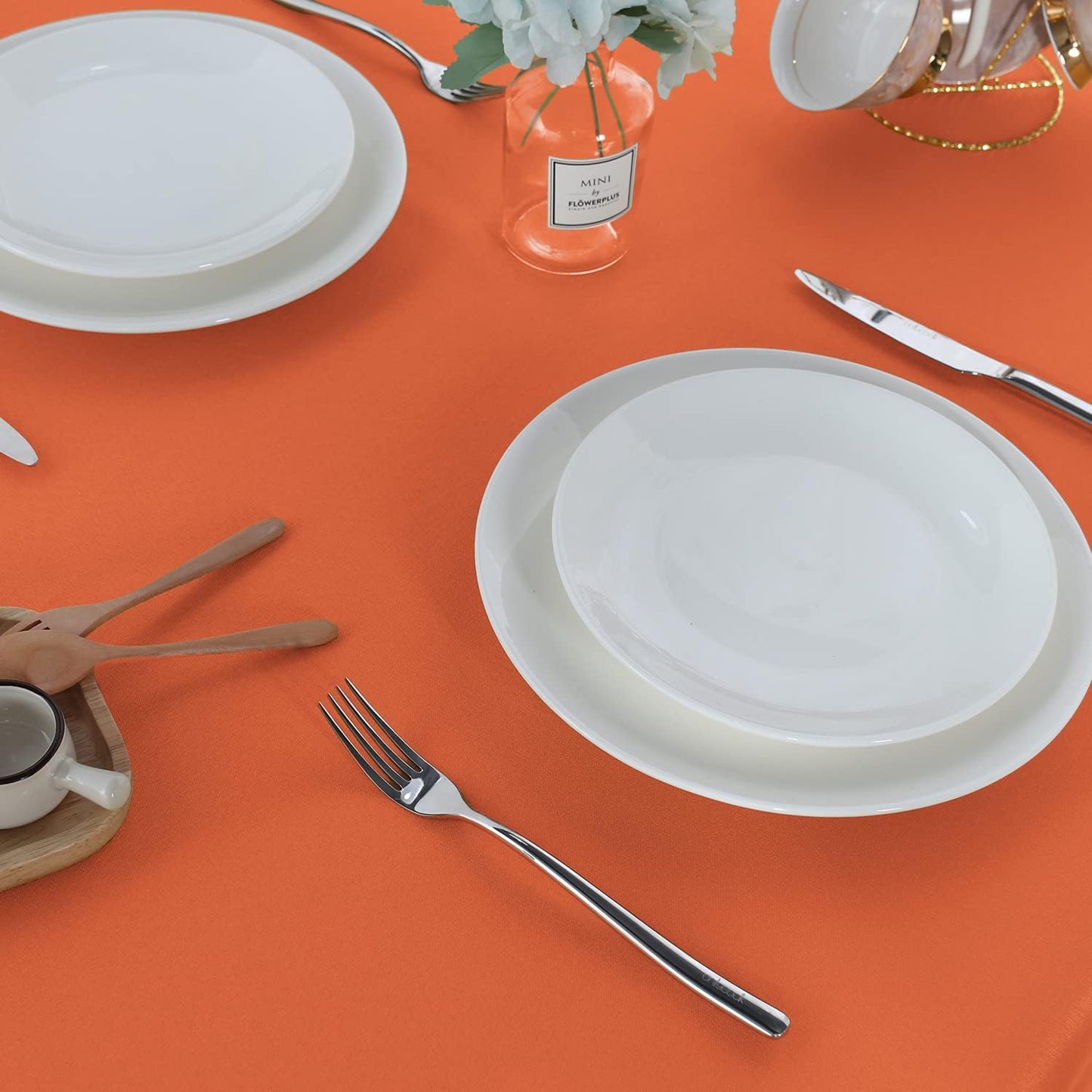 Fitable Rectangle Tablecloth Stain and Wrinkle Resistant Washable Polyester Table Cloth for Buffet Parties and Camping (60x84 inch, Orange)