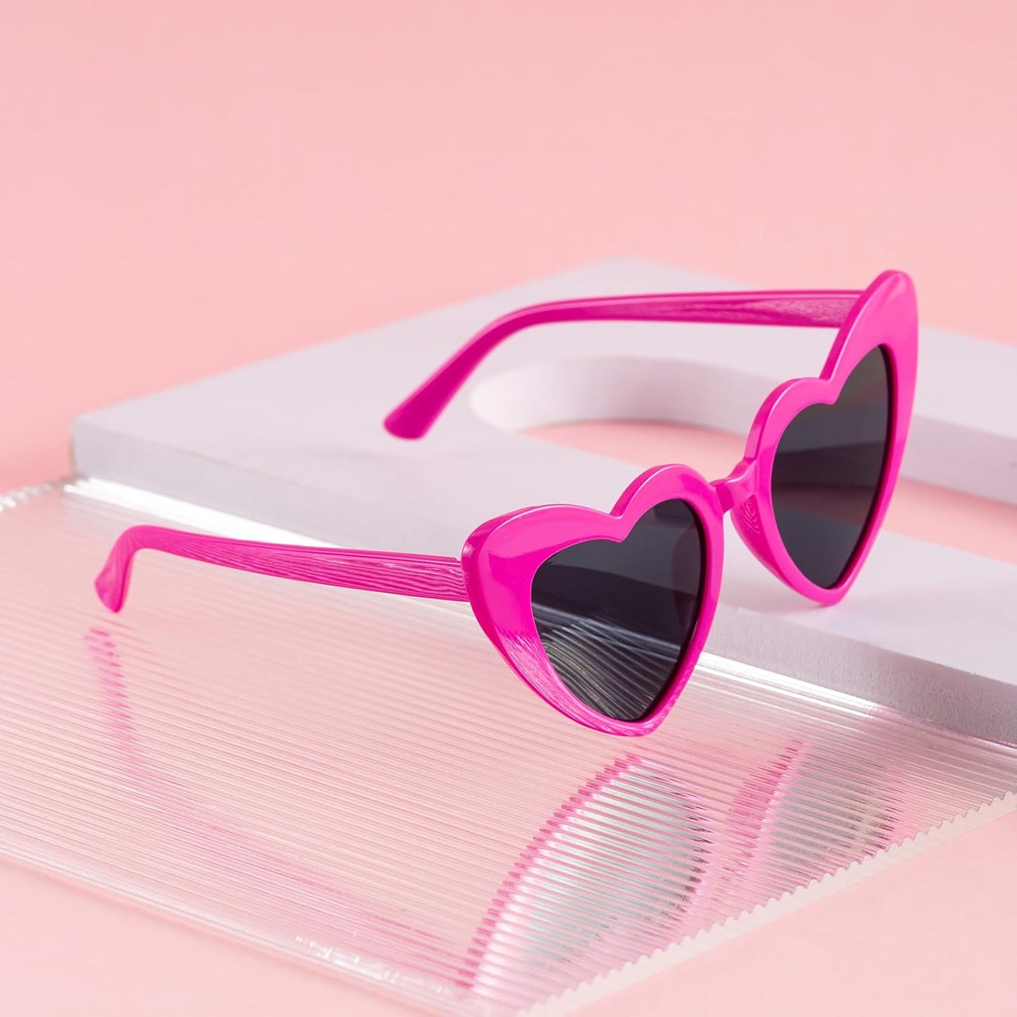 Bachelorette Party Favor Sunglasses 6 Pack,Retro Cat Eye Heart Sunglasses for Women,Bridesmaid Proposal Gifts