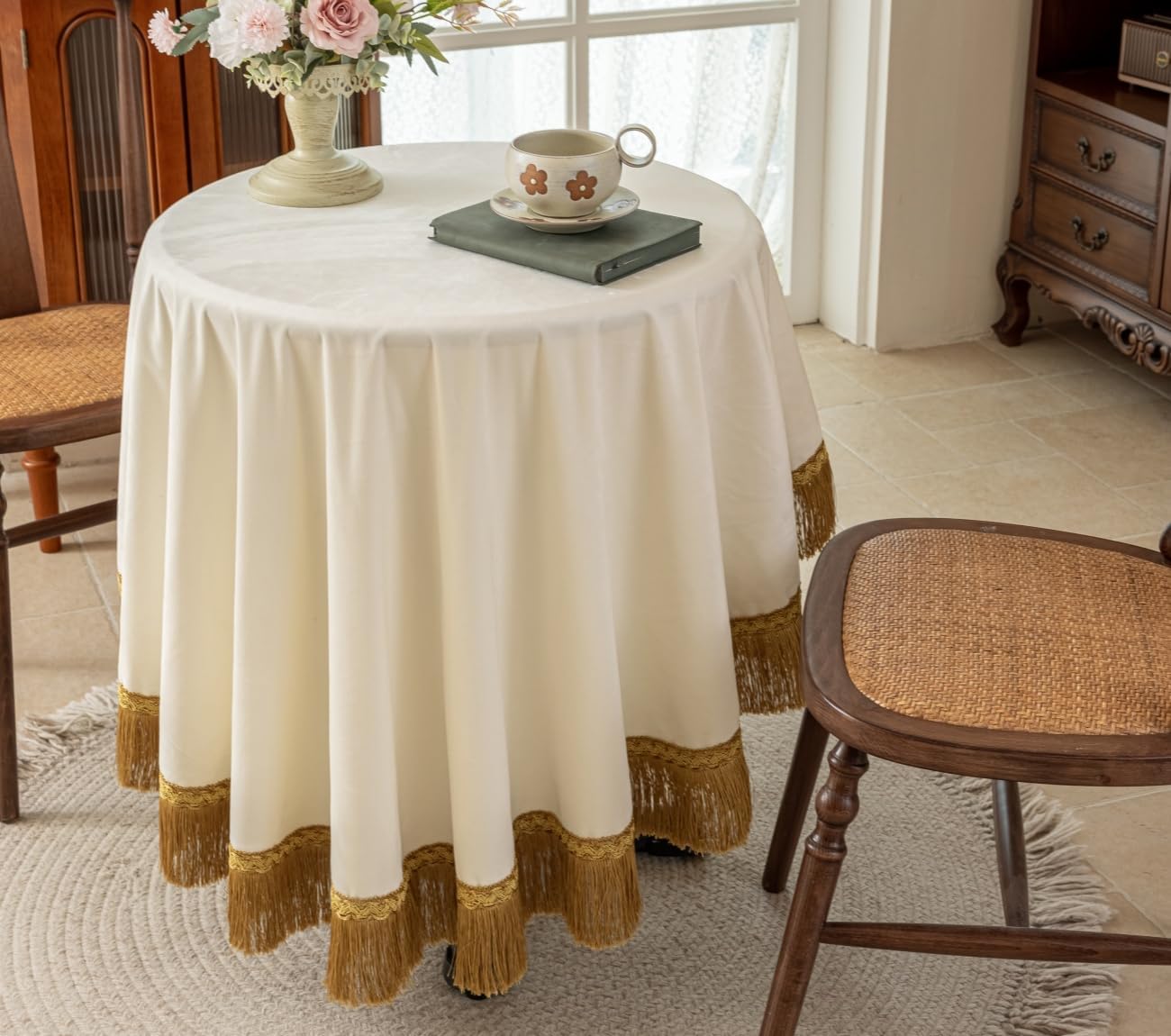 F-CHU White Tablecloth Thickset Velvet Tablecloth with Beautiful Gold Tassels Vintage Table Cloth for Home Decor Wedding, Party, Banquet and Events 60" Round