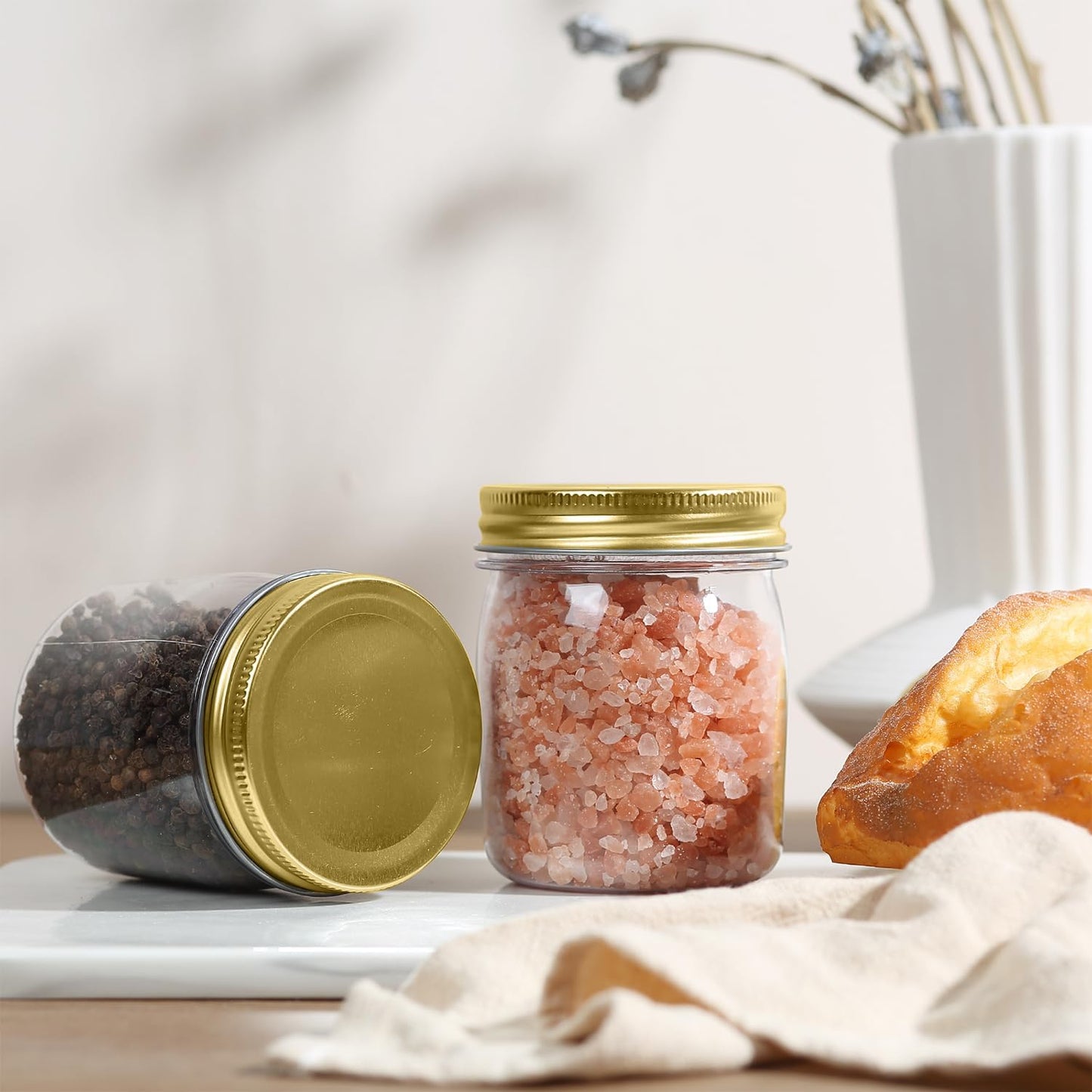 novelinks 8 oz Clear Plastic Jars with Screw-On Lids - BPA-Free Refillable Storage Containers for Slime, Spices, Crafts, Kitchen & Home Organization (16 Pack,Gold)