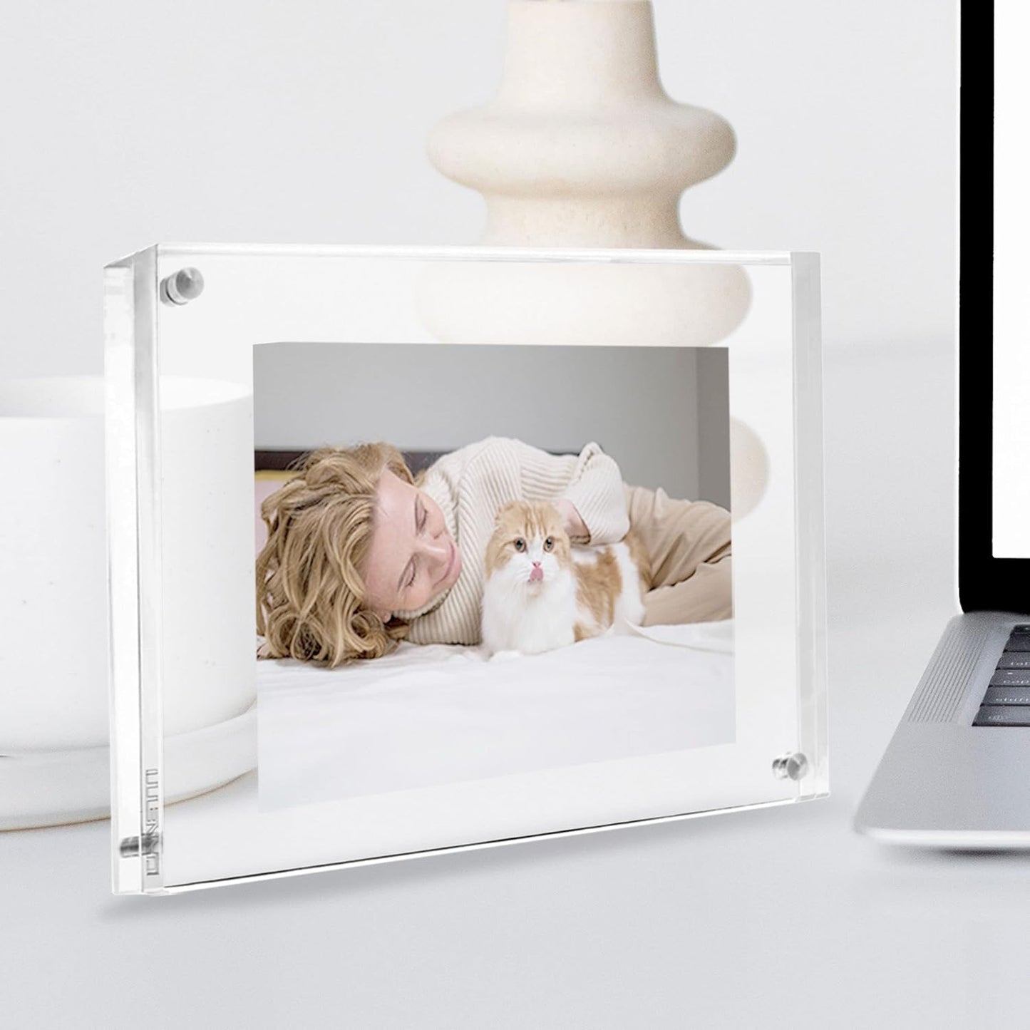 Canetti Original Magnet Picture Frame - Crystal Clear Acrylic Glass Table Top Photo Frame