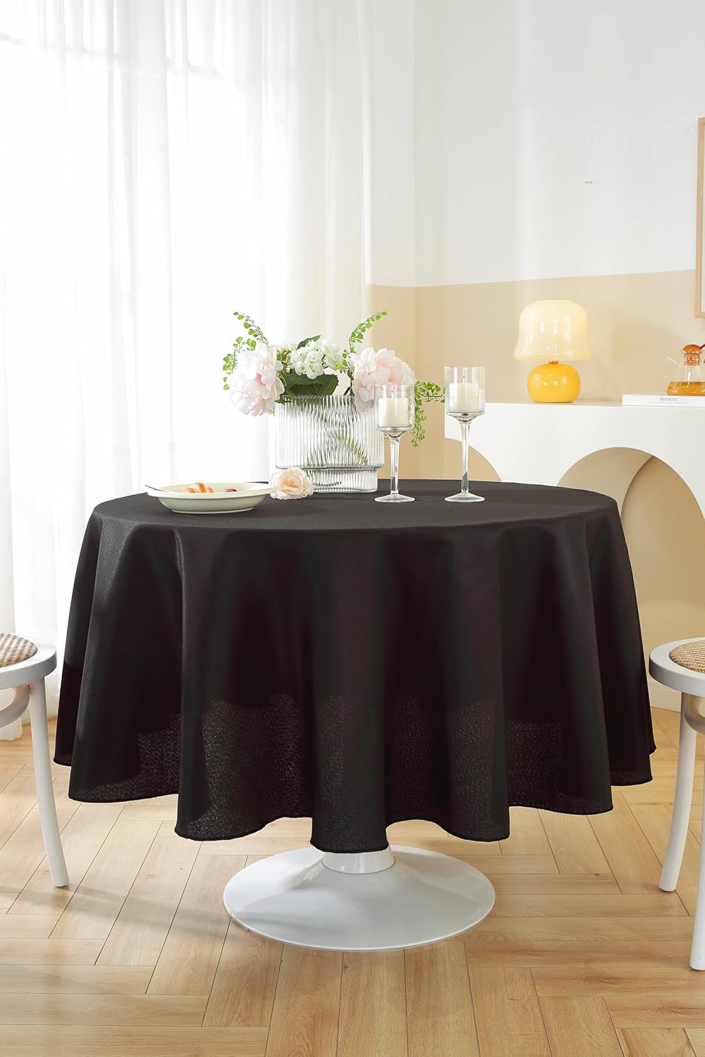 Craft And Party Round Tablecloth, 108 Inch Black Tablecloth, Polyester Fabric Washable Table Cloth for Home, Party, Wedding or Restaurant Use.