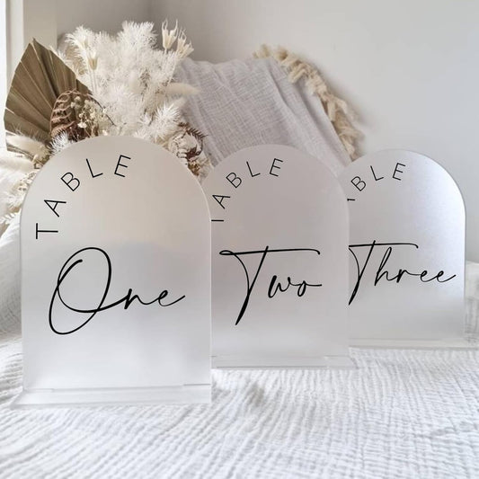 JINMURY Frosted Arch Wedding Table Numbers 1-30 with Stands, 5x7 Inch Frosted Arch Acrylic Sign with Black Letters, Arched Acrylic Table Numbers for Wedding Reception