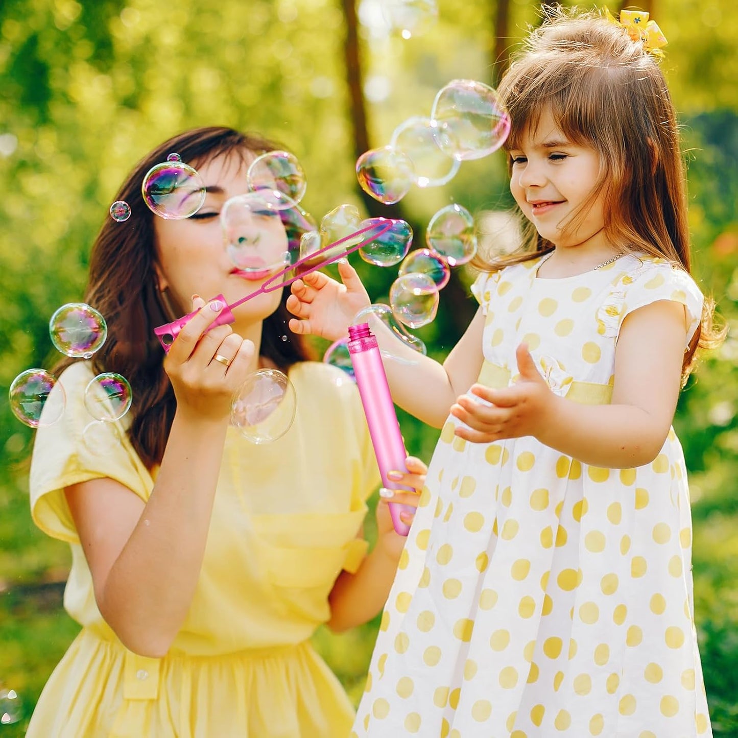Bubble Wand, 48 Pcs Bubble Wands Bulk in 6 Colors, Bubble Party Favors for Kids, Summer Toys, Indoor Outdoor Activity, Themed Birthday, Wedding, for Girls & Boys