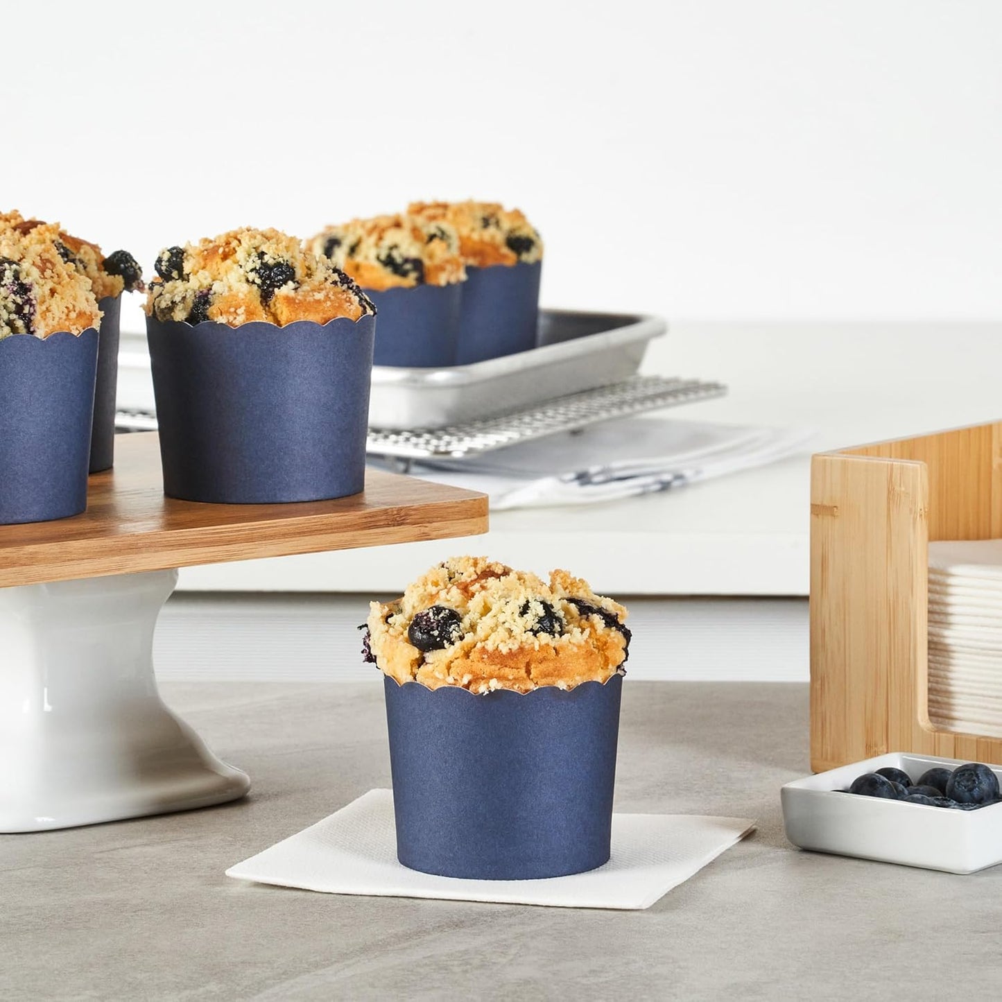 Panificio 6 Ounce Cupcake Wrappers, 200 Scalloped Baking Cups - Oven-Ready, Greaseproof, Midnight Blue Paper Cupcake Liners, Disposable, For Birthdays, Baby Showers, Or Weddings - Restaurantware