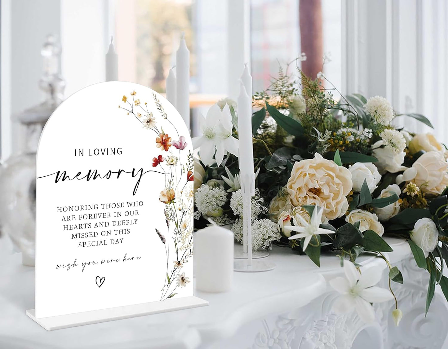 Boho Floral In Loving Memory Sign, 6 x 8 Inch White Arch Acrylic Wedding Sign with Holder, Wedding Sign for Ceremony and Reception, Wedding Decoration, Wedding Supplies - BX05