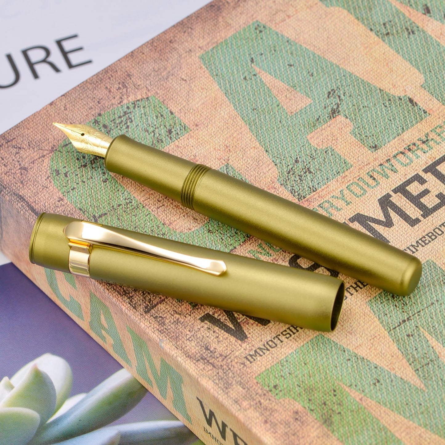 HONG DIAN M2 Black Forest Mini Fountain Pen, Extra Fine Soft Nib & Sleek Shape Aluminium Short Pocket Travel Pen (Olive Green)