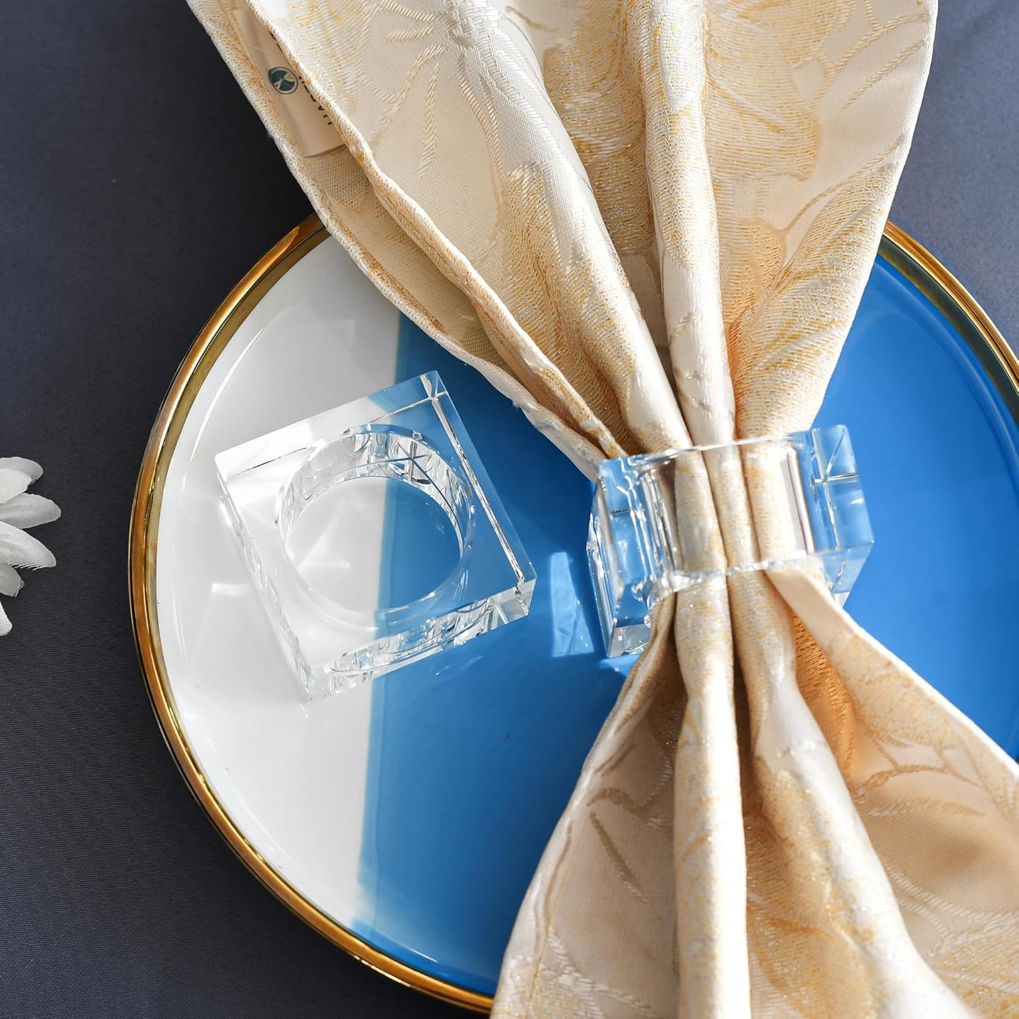 kitCom Mini Napkin Rings Set of 8 Square-Shaped, Crystal Napkin Ring for Thanksgiving, Christmas, Family Gathering, Wedding Reception, Clear with Gift Box