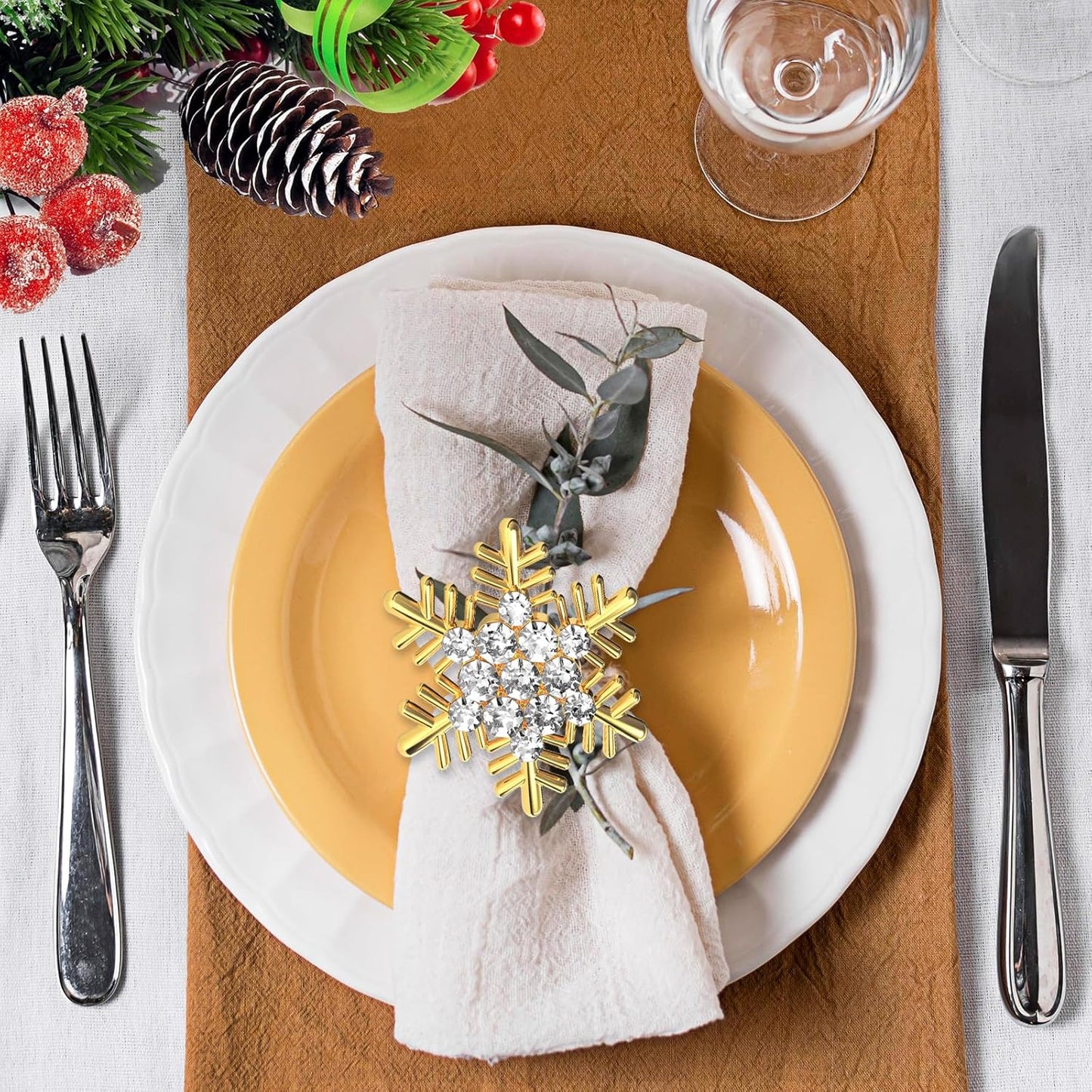 Halatool Christmas Napkin Rings Set of 8, Gold Snowflake with White Rhinestone Napkin Holder for Christmas Thanksgiving Winter Holiday Place Setting, Weddings, Party Table Decoration