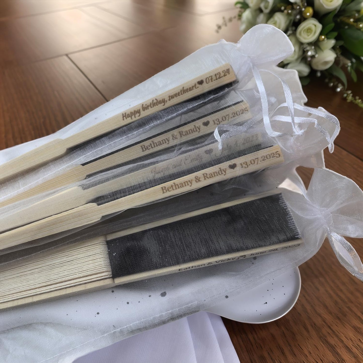 150Pcs Personalized Silk Fans Folding Hand Fan, Custom Wedding Bridal Party Favors, Summer Wedding Bride, Wedding Gift, Thank You Gift (Black)
