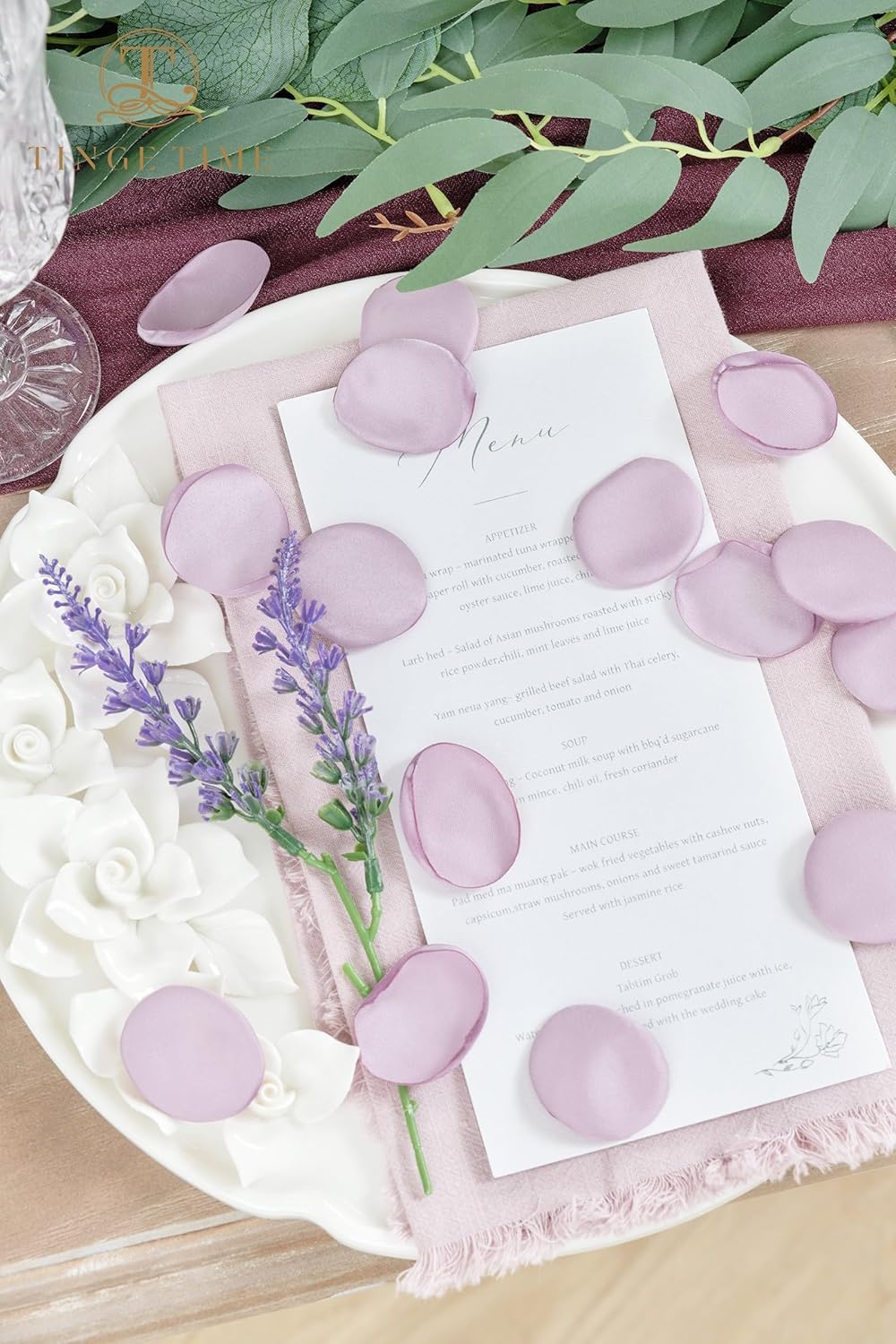 TINGE TIME 200pcs Silk Flower Petals for Wedding, Rose Petals for Decoration, Fake Flower Petals for Bridal Showers, Flower Girl Petals for Anniversaries and Parties (Lavender)
