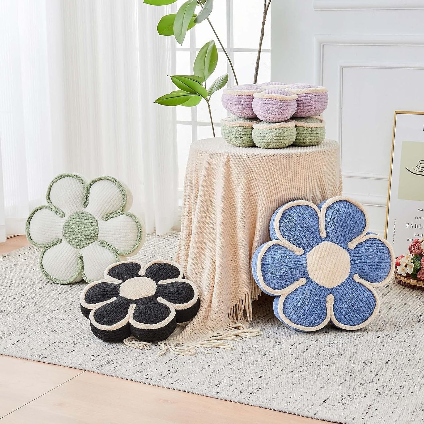 Flower Pillow, Soft Flower Decorative Throw Pillow, Cute Daisy Flower Shaped Seating Floor Cushion Room Décor Plush Pillows for Sofa Couch Bed (17.7 Inch, White)