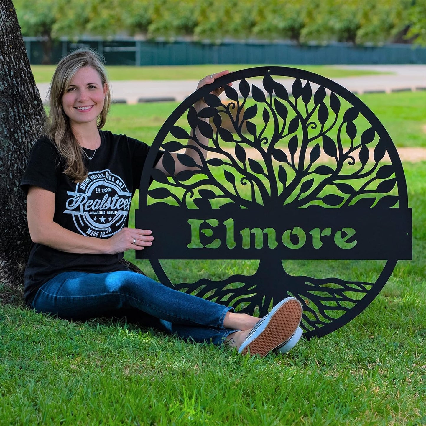 RealSteel Personalized Metal Wall Art - Custom Tree of Life Design with Family Name - Circular Metal Sign - Personalized Wedding, Anniversary, or Housewarming Gift (24")